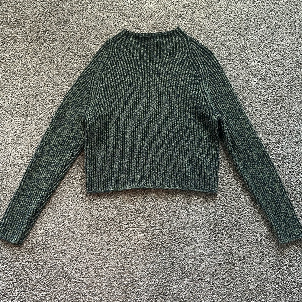 Lululemon sweater